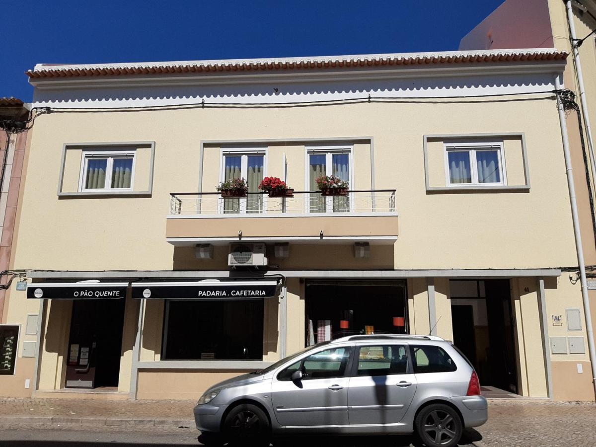 Alojamento Ferreira - Apartamento B Daire Santiago do Cacém Dış mekan fotoğraf